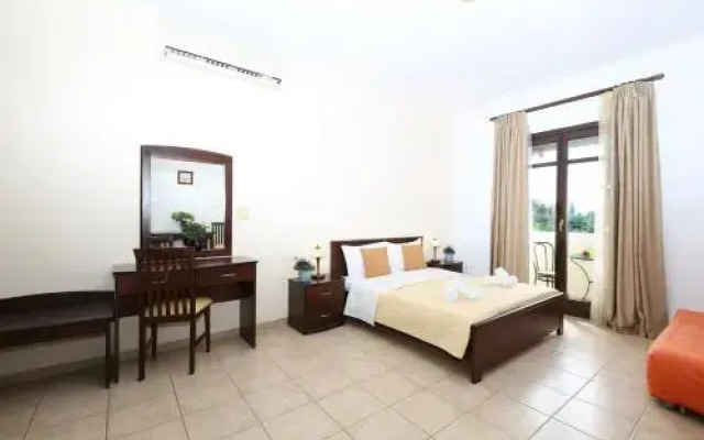 Palirria Hotel & Studios