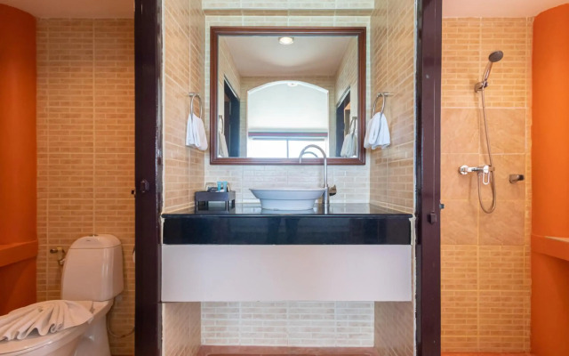 Aochalong Villa Resort & Spa
