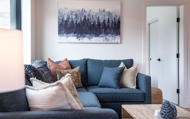 Bluebird Daze by Revelstoke Vacations