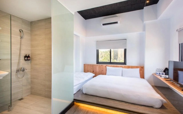 Traveller Inn Tiehua Hotel