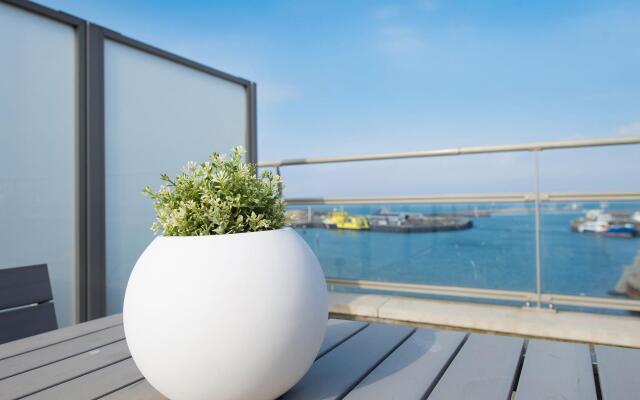 Spacious Modern Apartment in Scheveningen