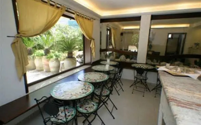 B&B Arenile