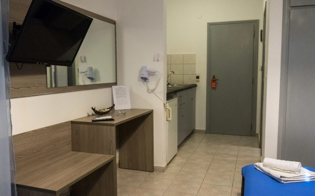 Polykratis Rooms