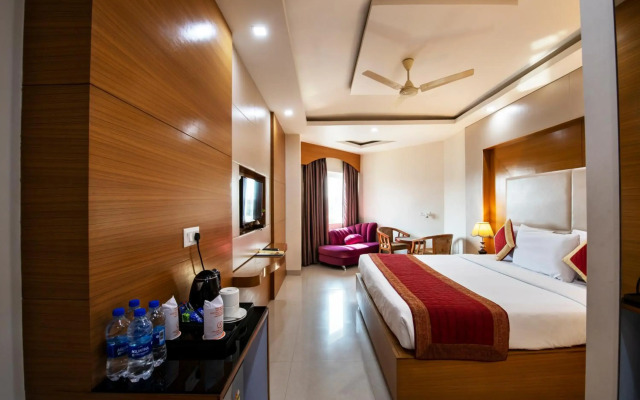 Hotel Anand International