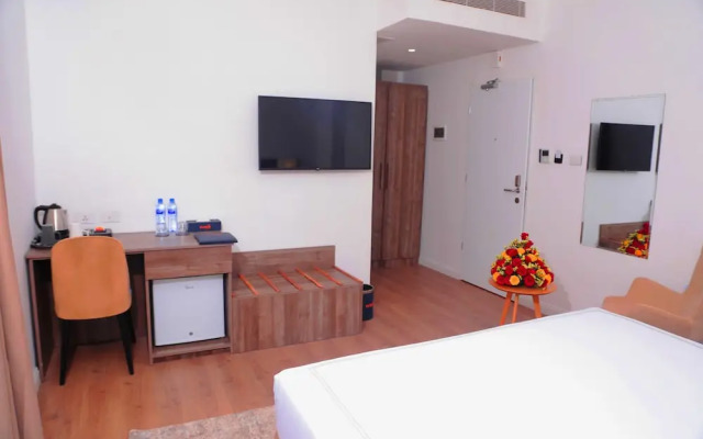 Elmo's Hotel