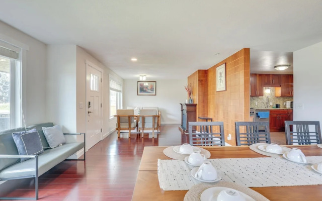 Renton Home: Gazebo w/ TV & Bbq, 15 Mi to Seattle