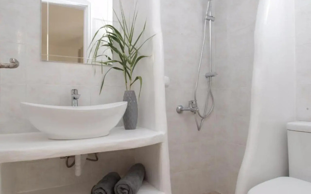 Manios Suites