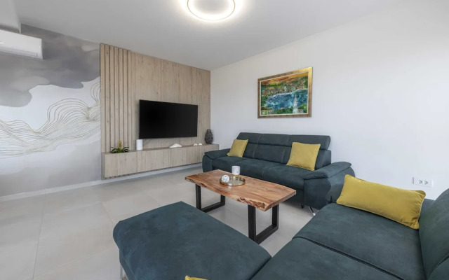 Tila Luxury Suite