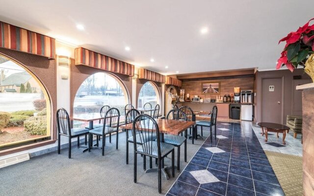 Red Carpet Inn & Suites - Albany Airport