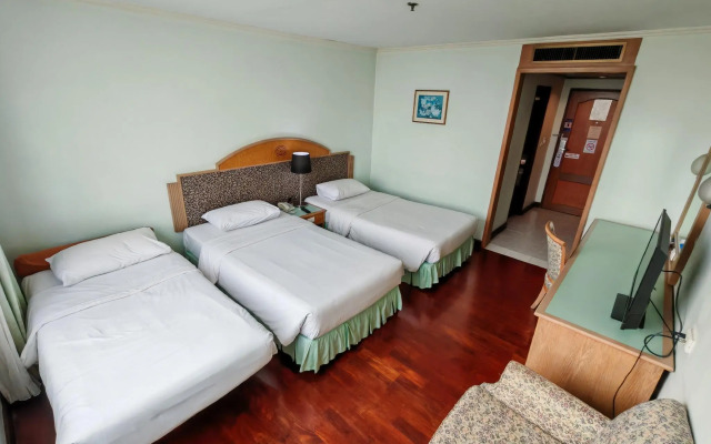 Grand Tower Inn Rama VI Hotel
