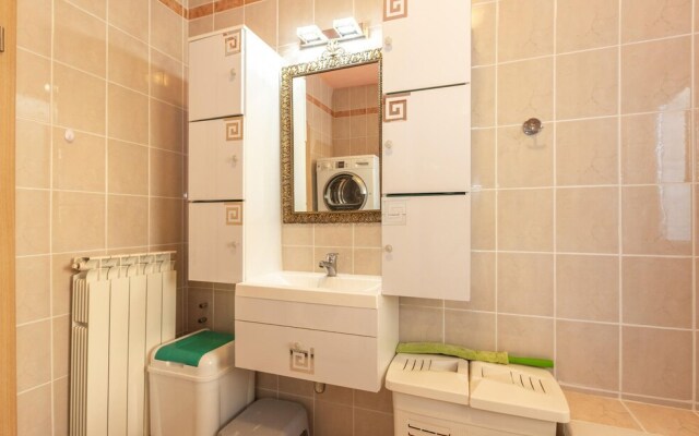 Awesome Home in Pobegi With 3 Bedrooms, Wifi and Outdoor Swimming Pool