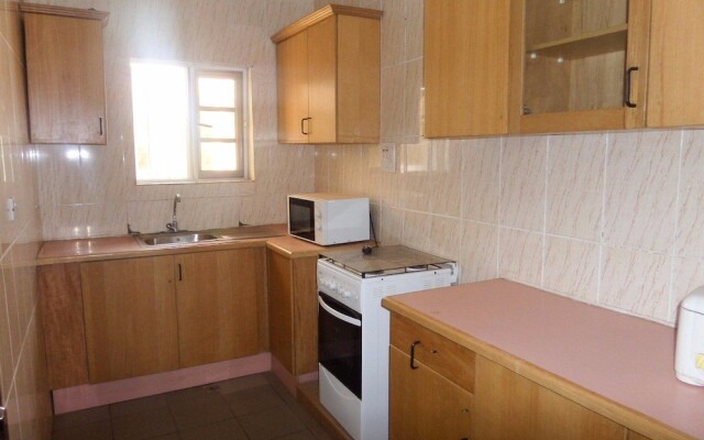 Junbic Apartment and Suites