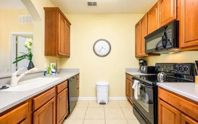 Beautiful Deluxe Condo, Vista Cay - 3015