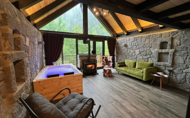 Ayder Vanak Stone Suites