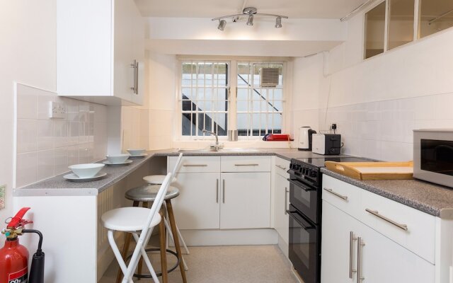 Incredible 2 Bedroom Flat next to Westminster Abbey