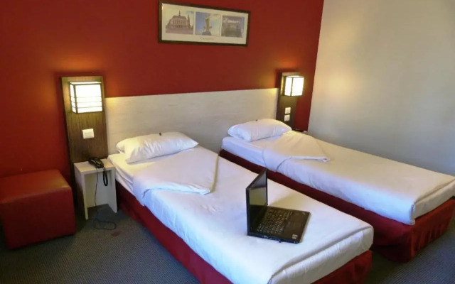 DC Hotel