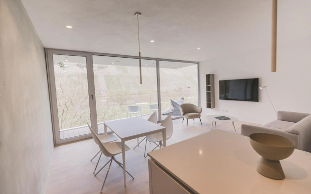 STEILLAGE - Design Moselsuiten mit Panoramablick und SPA