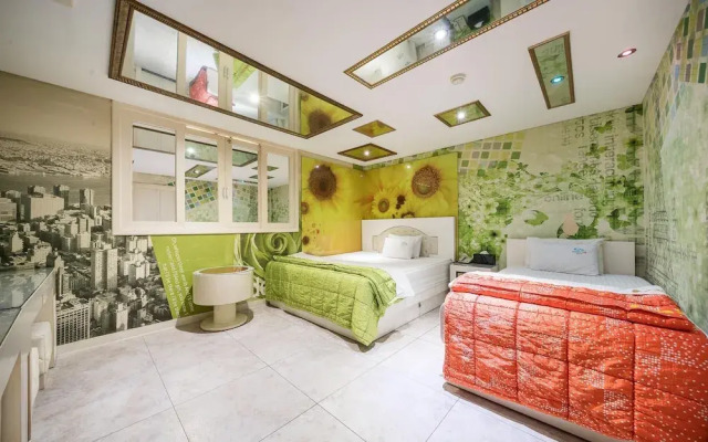 Somnus Hotel