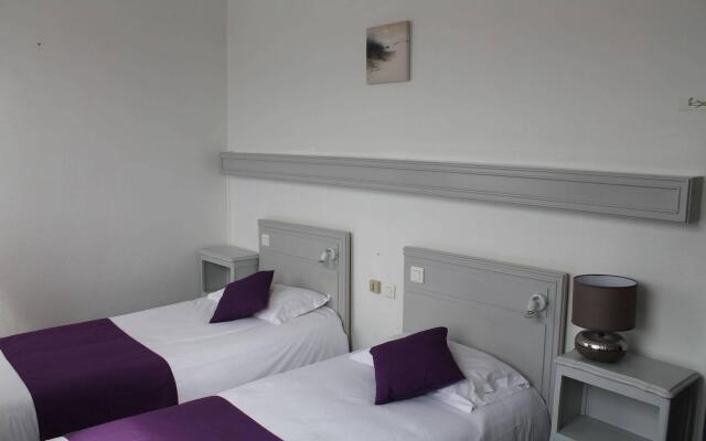 Hotel - Restaurant Le Clos des Cedres