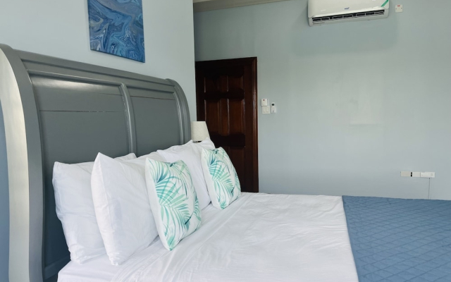 Luxury Apartments and Rooms The Lagoons