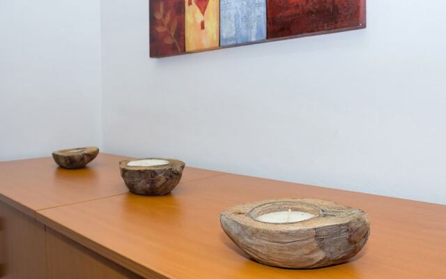 FM Deluxe 2-BDR Apartment - Top Spot