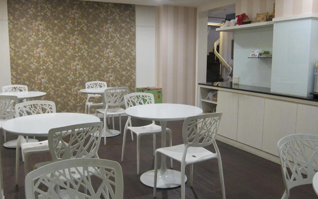 Ing Wang Hotel