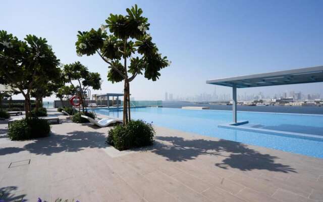 Maison Privee - Trendy Apt on the Creek with Superb Dubai Skyline Vw
