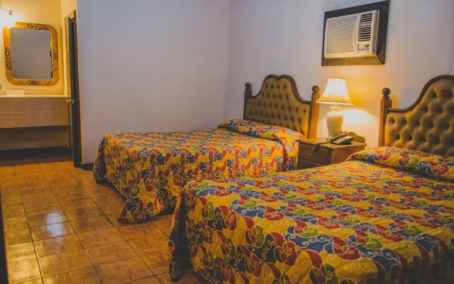 Hotel Cosmos Don Carlos