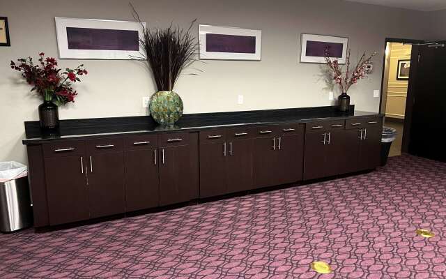 Baymont by Wyndham College Station