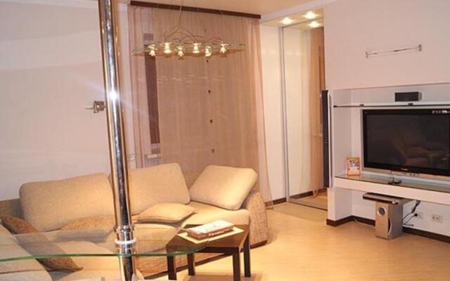 Аврора на улице 50 Лет Октября 16