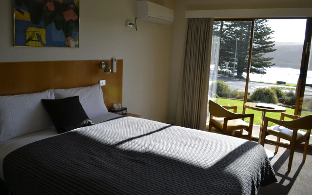 Loch Ard Motor Inn