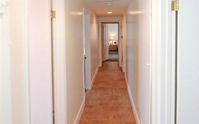 34th St B (68185)