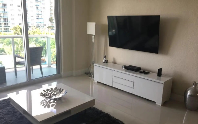 Ocean Reserve Piso 4 Str264