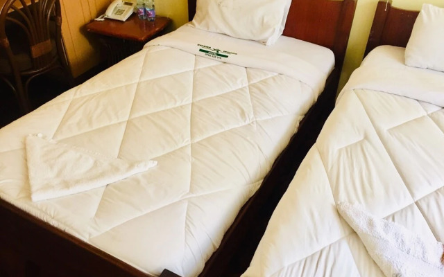 Vienna Woods Holiday Inn Limited