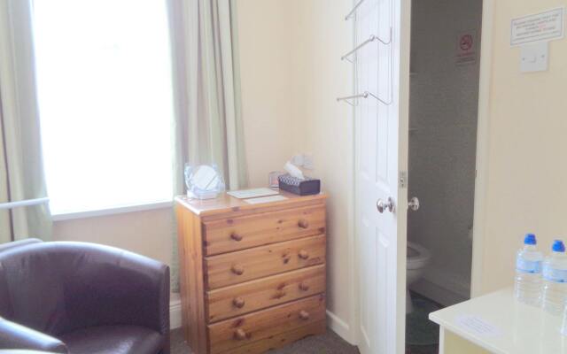 Laceys Guest House