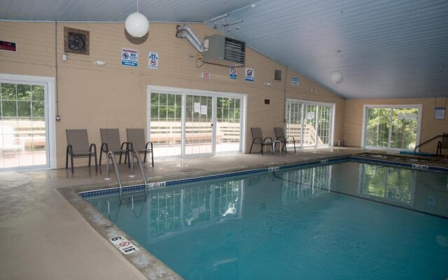 Hampton Falls Inn