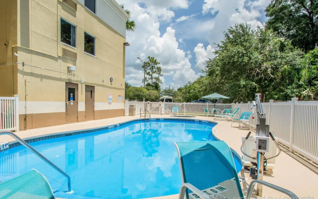 Comfort Inn