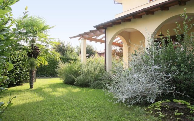 Villa Dina