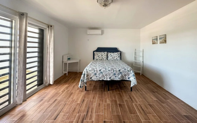 Spacious 3BR House Near Iconic Sandy Beach