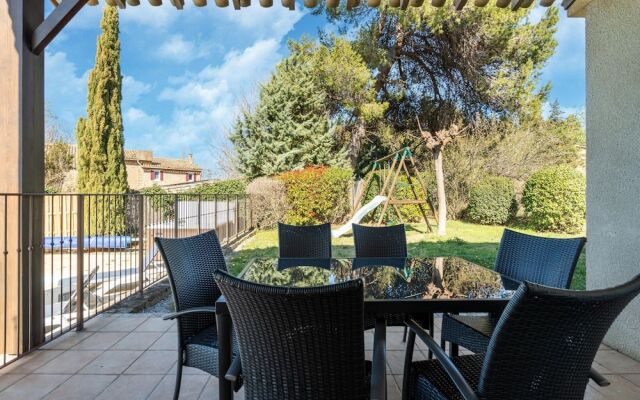 Villa in Montbrun With Pool and Mountain Views