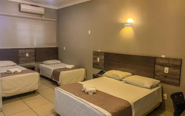 Hotel Piratininga Fernando Correa