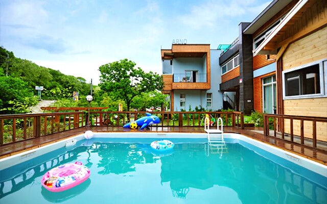 Gapyong Arno Kids Spa Pension