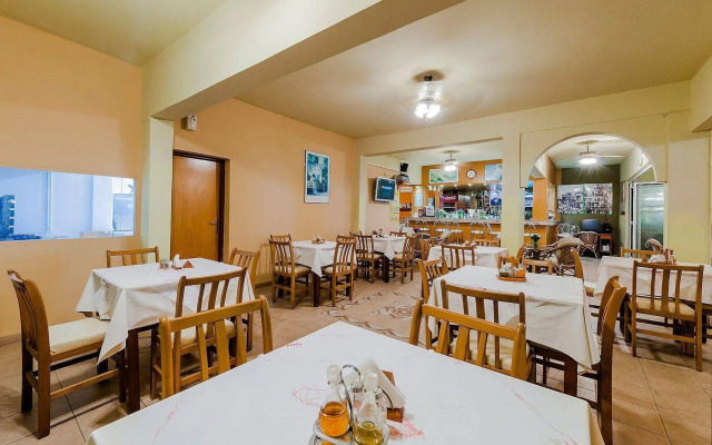 Esmeralda Hotel