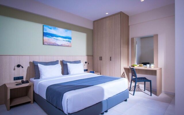 Enorme Eanthia Beach