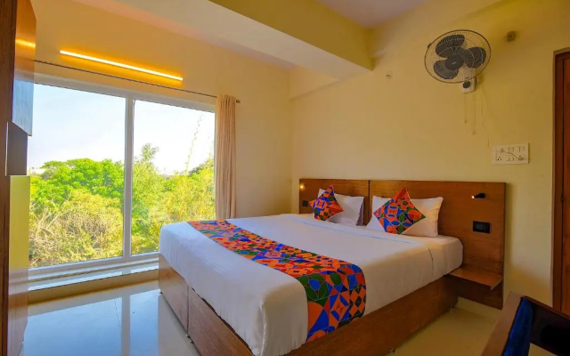 Fabhotel Gr Lake View