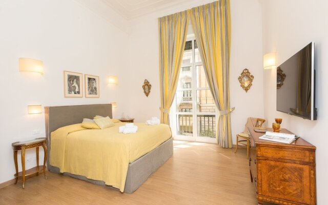 Prestigious Apartment Via Barberini