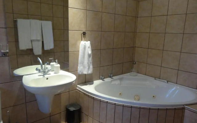 Waterglen Guest Lodge