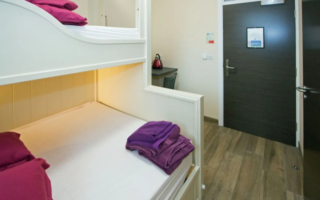 Canolfan Y Fron - Hostel