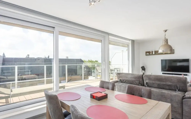 Sunny Apartment With Open Terrace