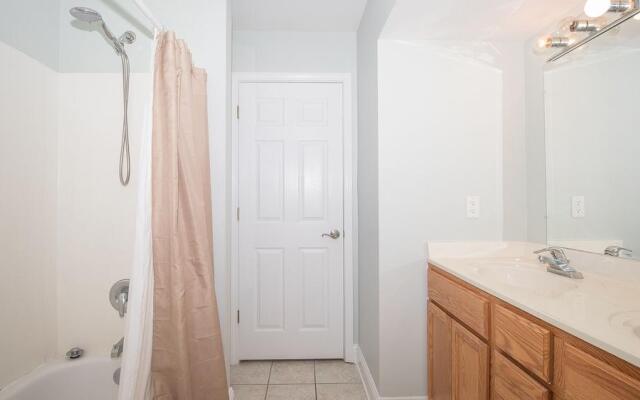 Oak Shores 58